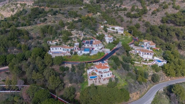 5 makuuhuone Huvila myytävänä paikassa Valtocado - La Alquería - La Atalaya, Mijas mukana uima-altaan 
autotalli - 1 900 000 € (Ref: 7903615)