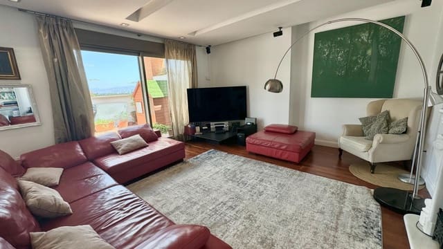 Ático de 4 habitaciones en Torremolinos en venta con piscina garaje - 630.000 € (Ref: 8177309)