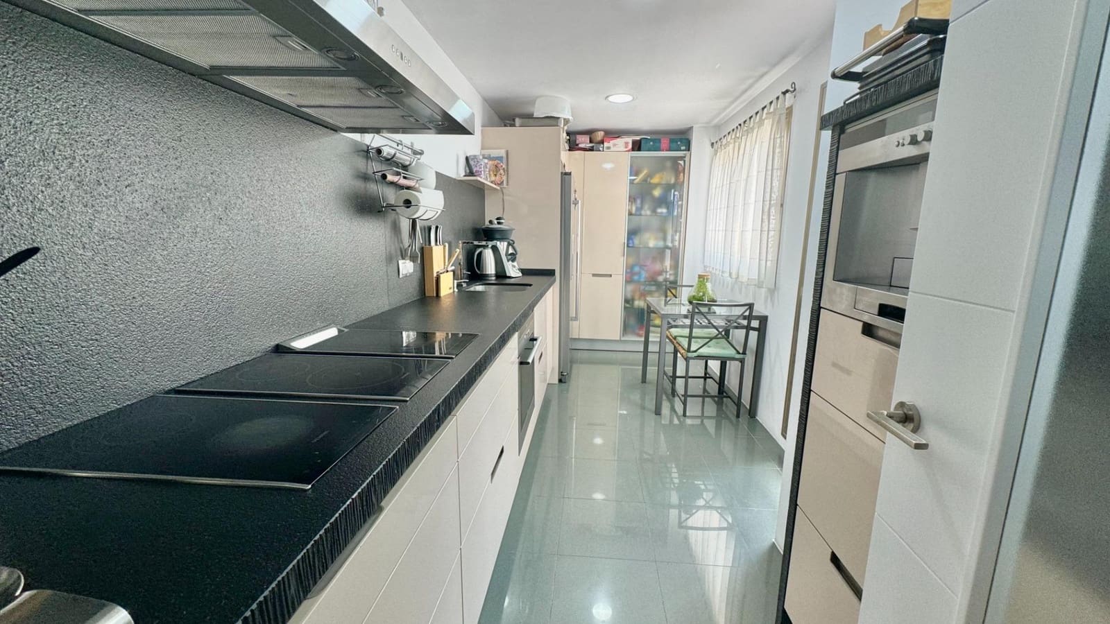 4 bedroom Penthouse for sale in Torremolinos with pool garage - € 630,000 (Ref: 8177309)