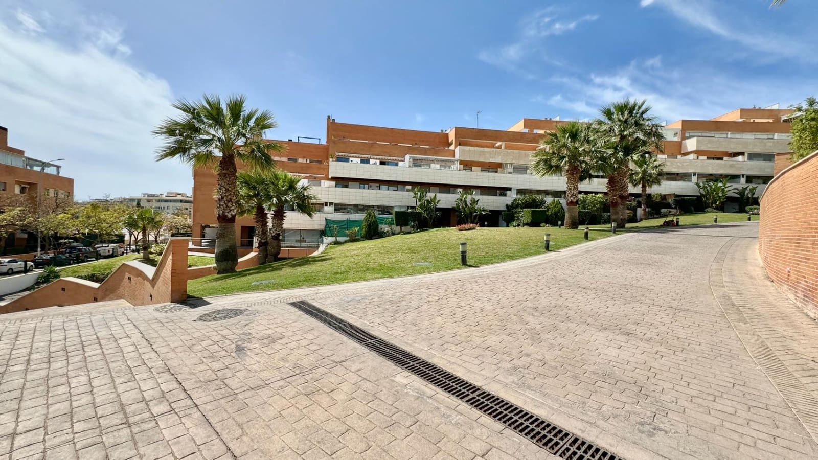 4 bedroom Penthouse for sale in Torremolinos with pool garage - € 630,000 (Ref: 8177309)