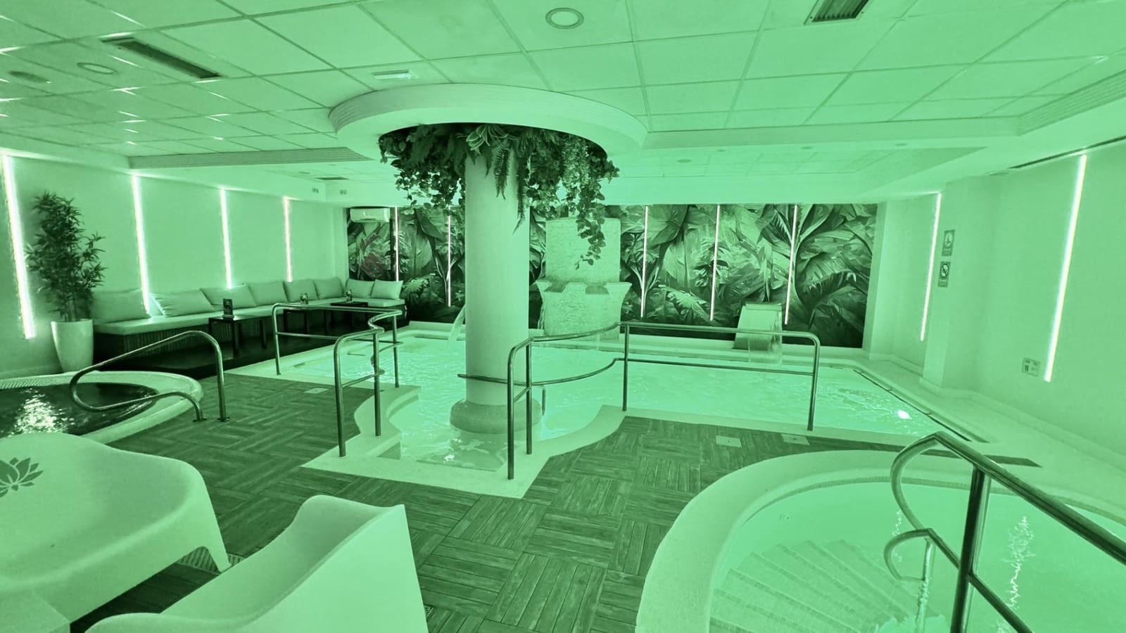 Virksomhed til salg i Nerja - € 550.000 (Ref: 8292401)