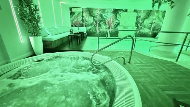 Bedrift til salgs i Nerja - € 550 000 (Ref: 8292401)