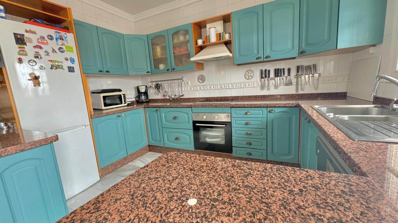 6 bedroom Villa for sale in Torremolinos with pool - € 1,064,500 (Ref: 8417821)