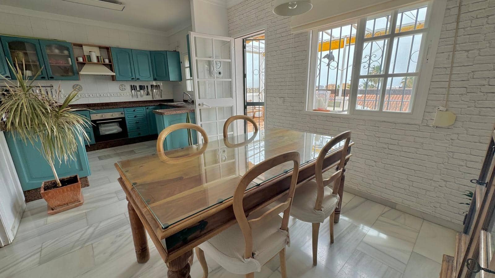 6 bedroom Villa for sale in Torremolinos with pool - € 1,064,500 (Ref: 8417821)