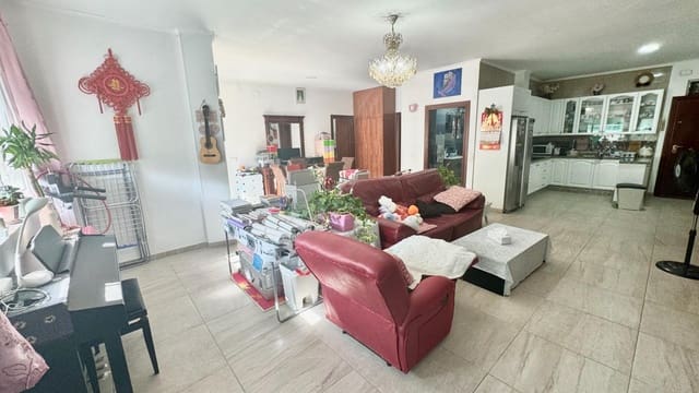 2 makuuhuone Huoneisto myytävänä paikassa Torremolinos - 375 000 € (Ref: 8504201)