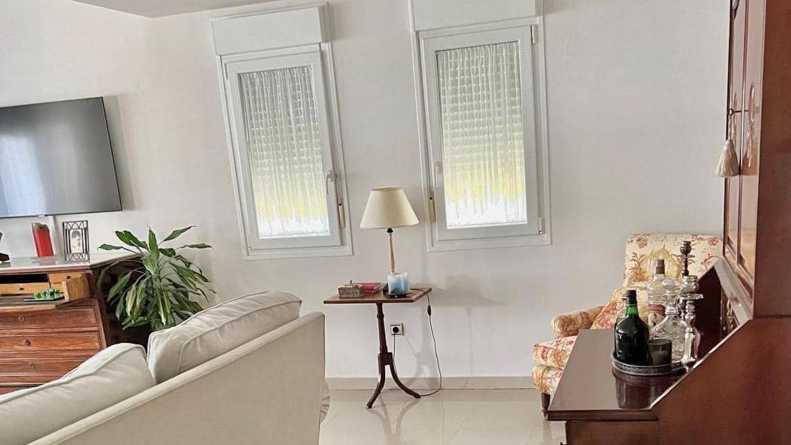 5 sypialnia Willa na sprzedaż w Espartinas z basenem garażem - 390 000 € (Ref: 8612749)