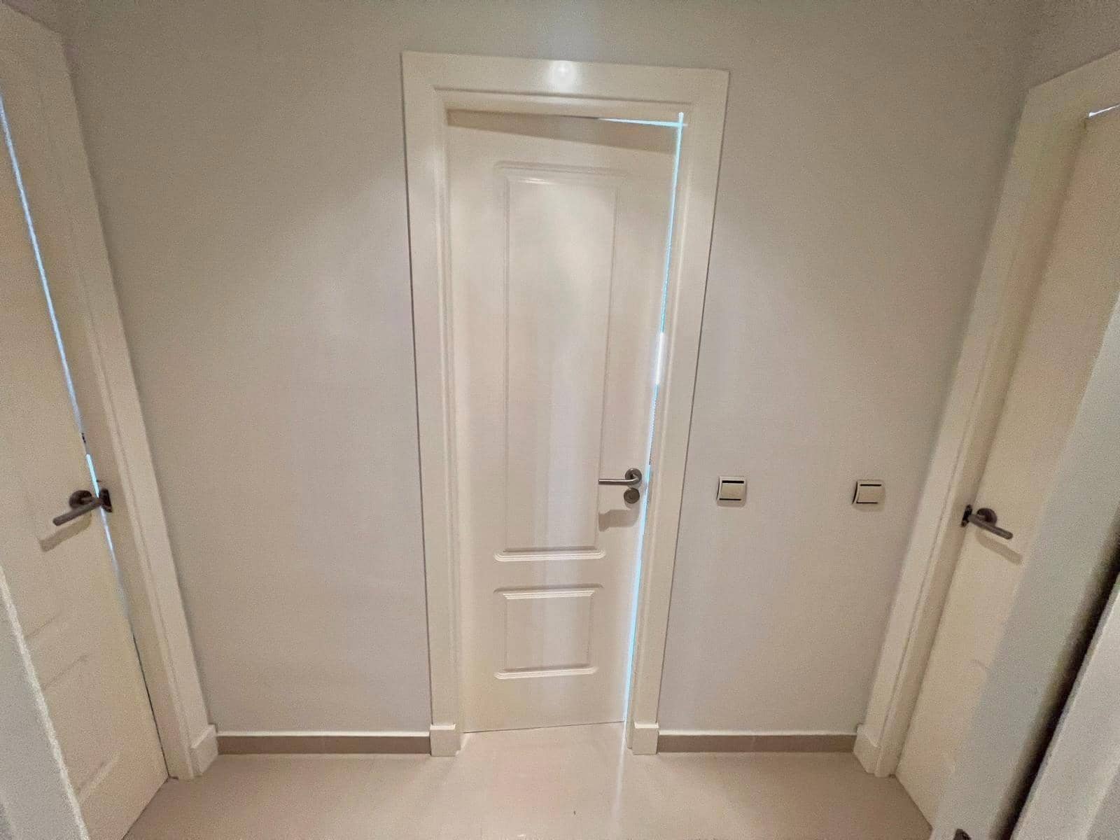 5 sypialnia Willa na sprzedaż w Espartinas z basenem garażem - 390 000 € (Ref: 8612749)