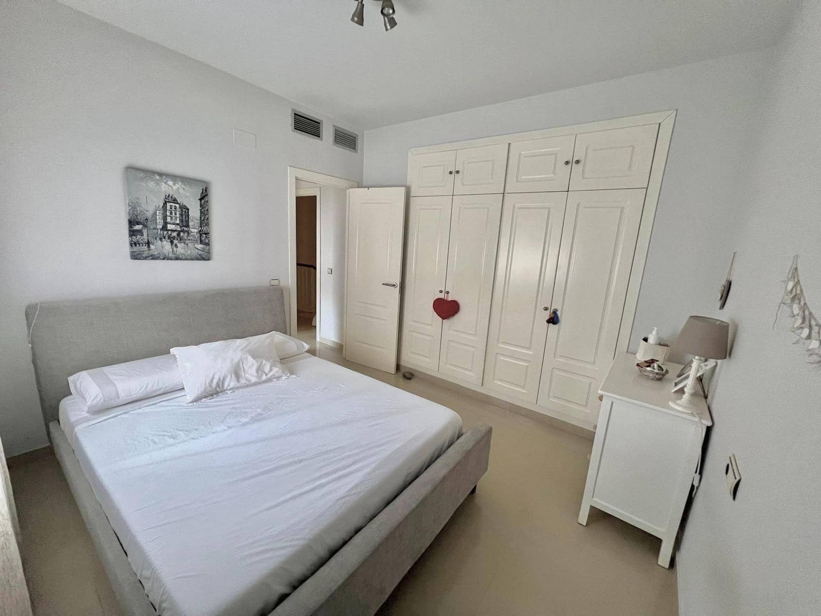 5 sypialnia Willa na sprzedaż w Espartinas z basenem garażem - 390 000 € (Ref: 8612749)