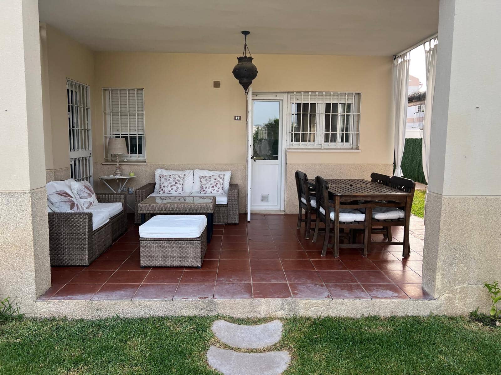 5 sypialnia Willa na sprzedaż w Espartinas z basenem garażem - 390 000 € (Ref: 8612749)