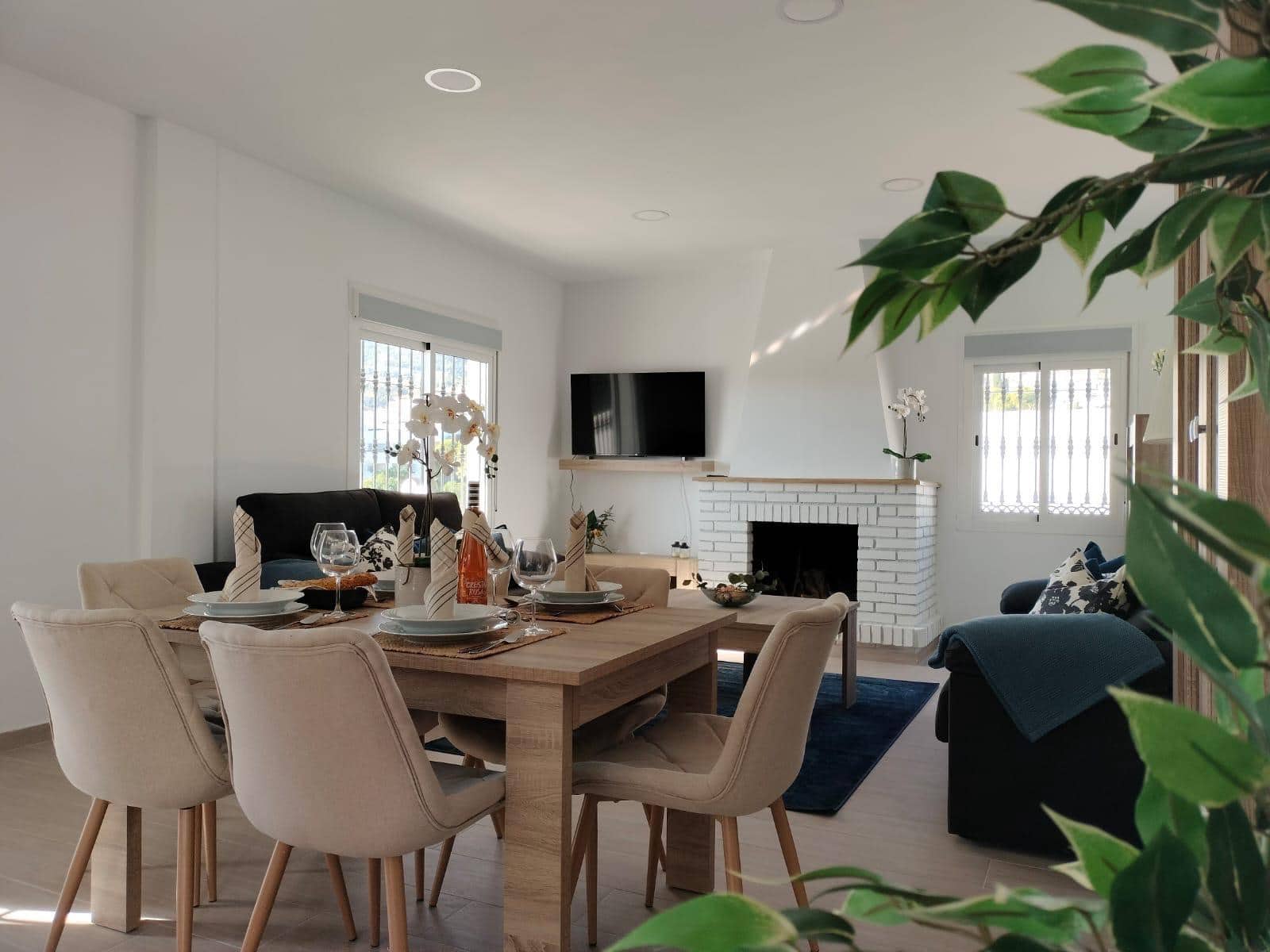 7 bedroom Villa for sale in Benalmadena with pool garage - € 1,980,000 (Ref: 8636714)