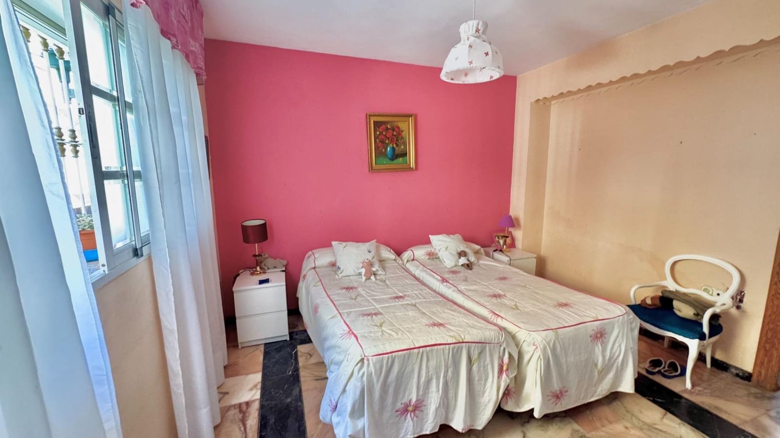 7 slaapkamer Huis te koop in Malaga stad met zwembad - € 399.000 (Ref: 8670486)