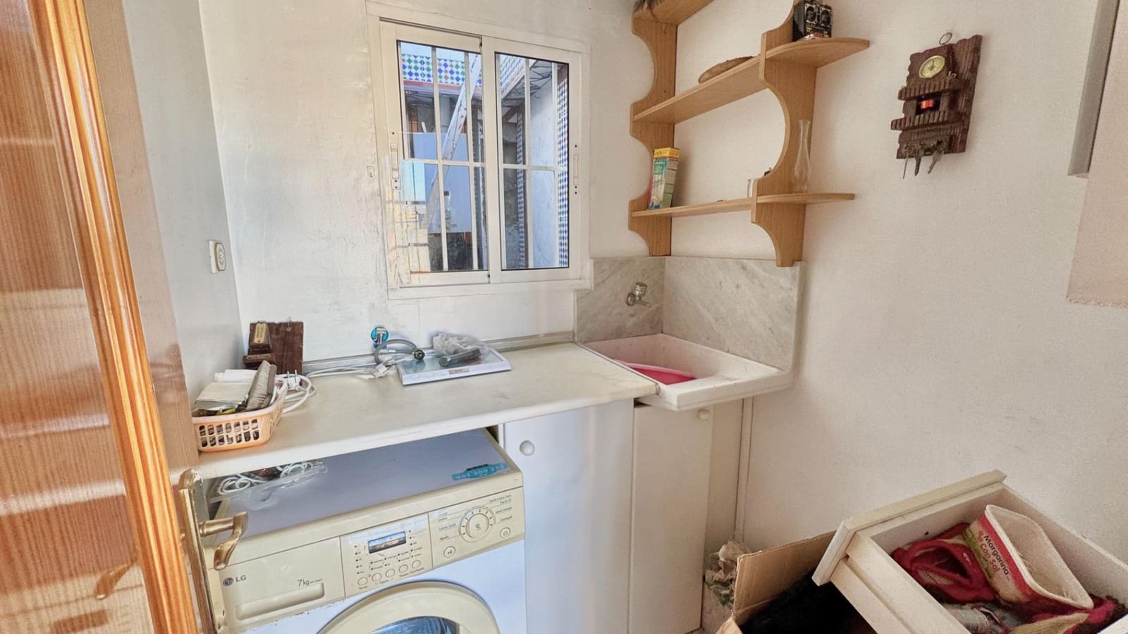 7 slaapkamer Huis te koop in Malaga stad met zwembad - € 399.000 (Ref: 8670486)