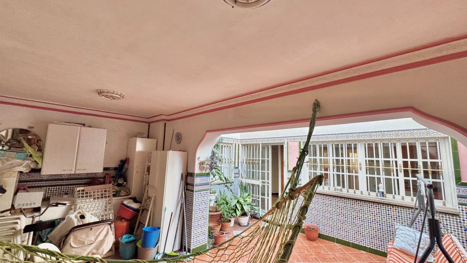 7 slaapkamer Huis te koop in Malaga stad met zwembad - € 399.000 (Ref: 8670486)