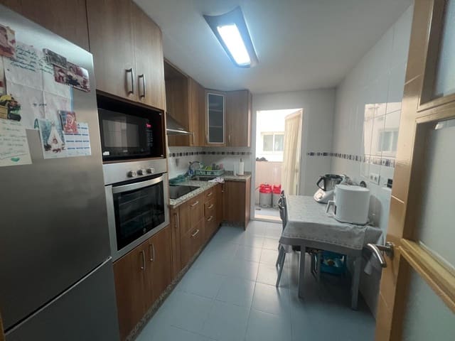 Piso de 2 habitaciones en Torremolinos en venta con garaje - 294.000 € (Ref: 8911252)
