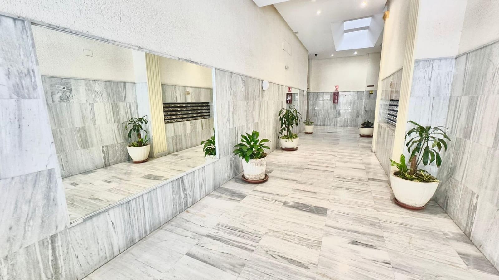 Piso de 2 habitaciones en Torremolinos en venta con garaje - 363.000 € (Ref: 8950589)