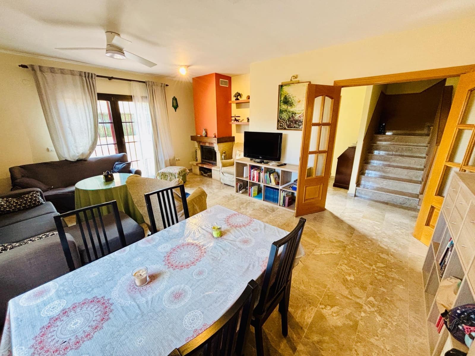 6 soverom Rekkehus til salgs i Malaga by med svømmebasseng - € 677 000 (Ref: 8985829)