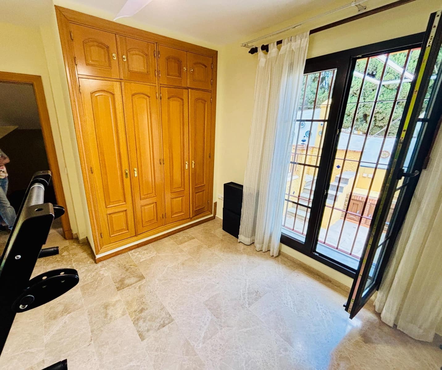 6 soverom Rekkehus til salgs i Malaga by med svømmebasseng - € 677 000 (Ref: 8985829)