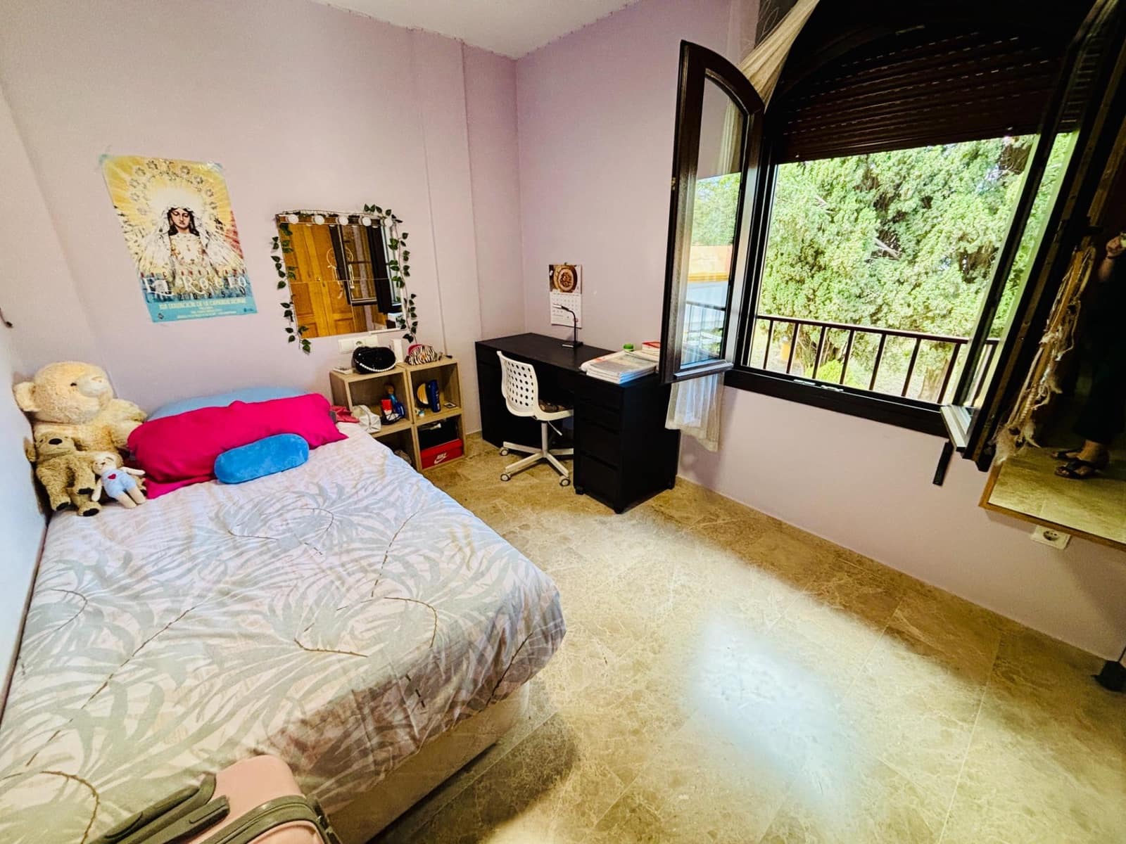 6 soverom Rekkehus til salgs i Malaga by med svømmebasseng - € 677 000 (Ref: 8985829)