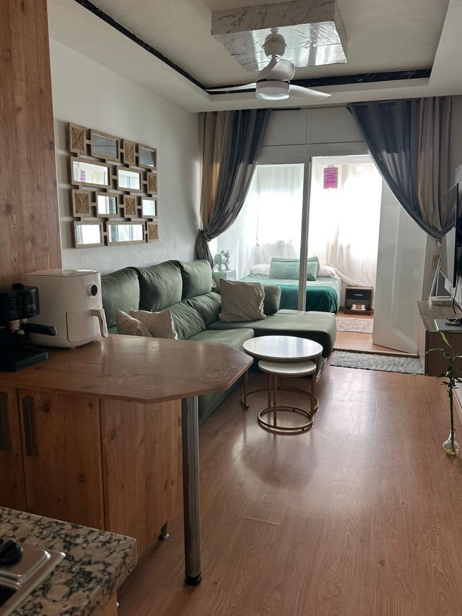 Studio til salgs i Torremolinos med svømmebasseng - € 185 000 (Ref: 9005263)