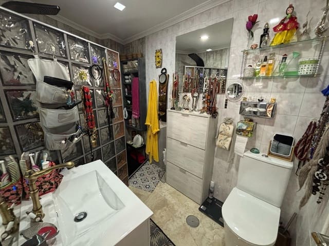 1 makuuhuone Huoneisto myytävänä paikassa Torremolinos mukana uima-altaan - 199 900 € (Ref: 9017255)