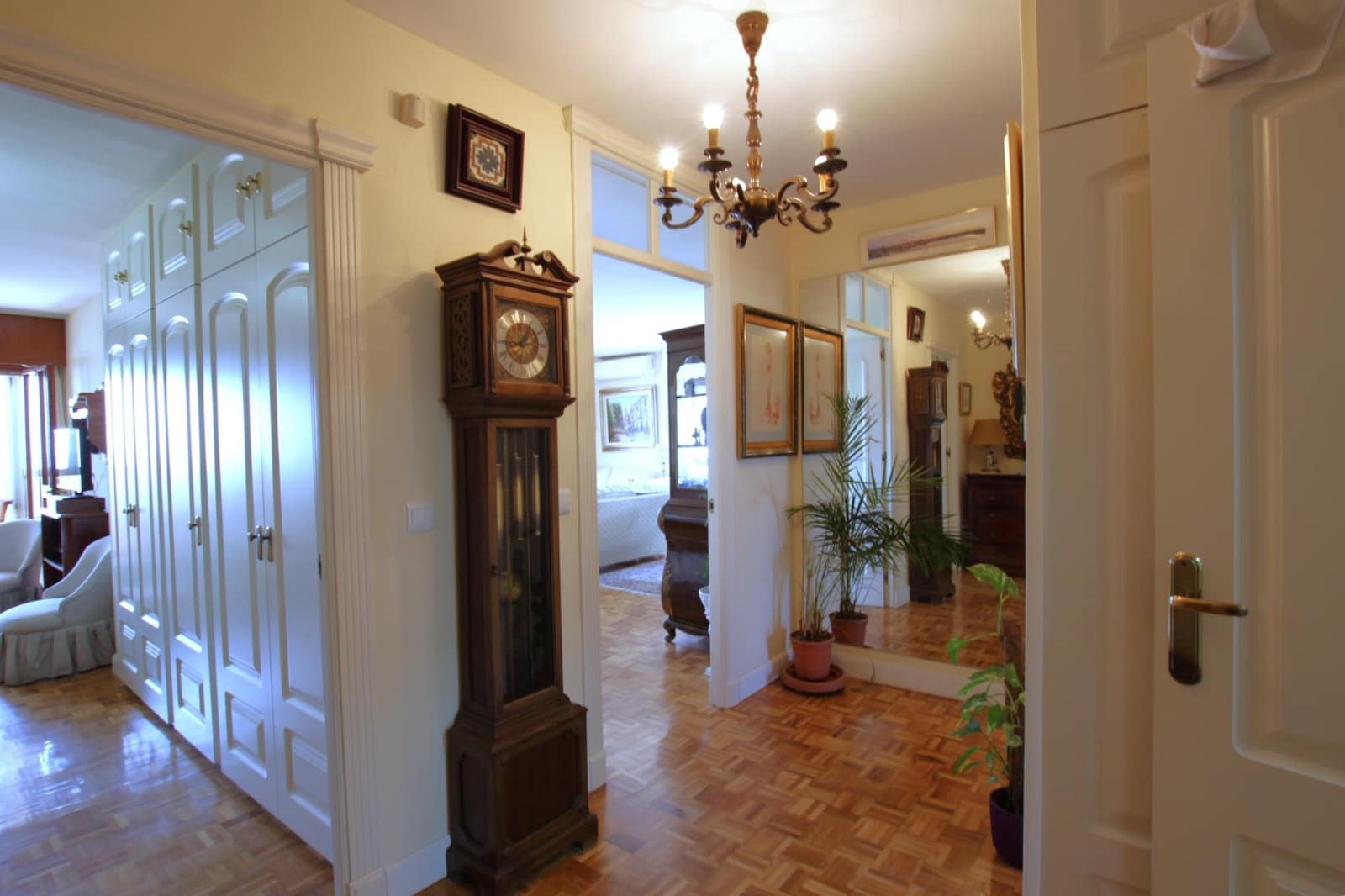 5 sypialnia Mieszkanie na sprzedaż w Miasto Malaga z garażem - 1 665 000 € (Ref: 9032687)