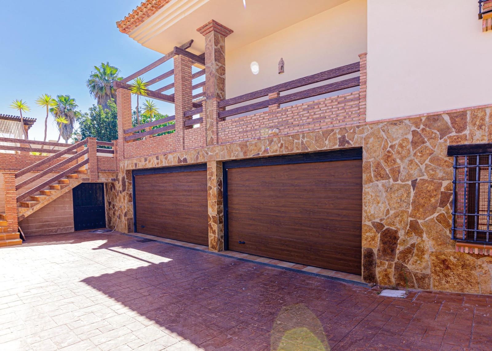 5 soverom Villa til salgs i Alhaurin de la Torre med svømmebasseng - € 1 995 000 (Ref: 9034748)