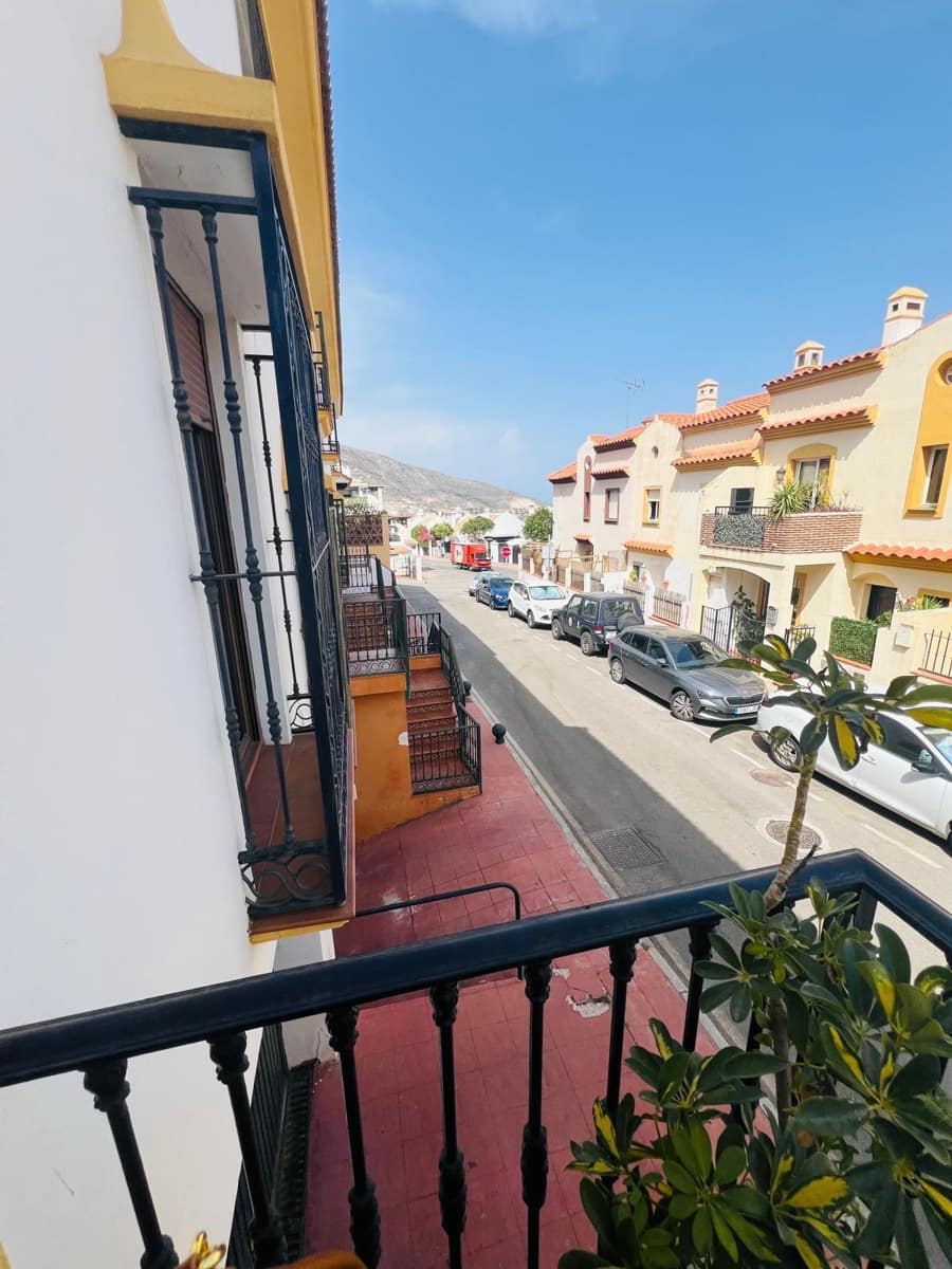 4 quarto Moradia em Banda para venda em Benalmadena com garagem - 410 000 € (Ref: 9075260)