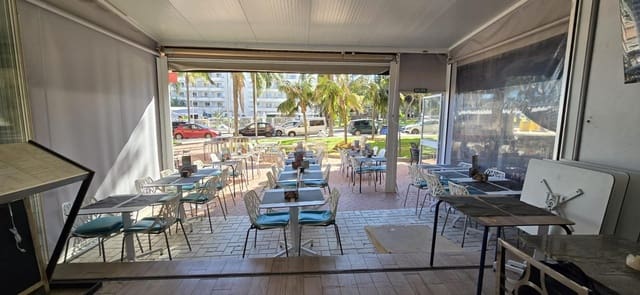 Kaupallinen myytävänä paikassa Torremolinos - 890 000 € (Ref: 9104787)