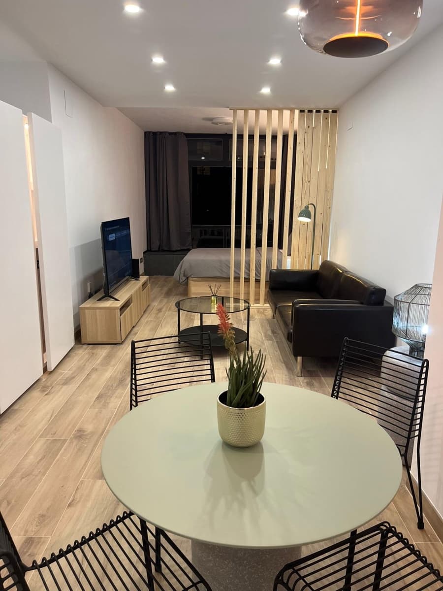 Apartment zu vermieten in Torremolinos - 950 € (Ref: 9196083)