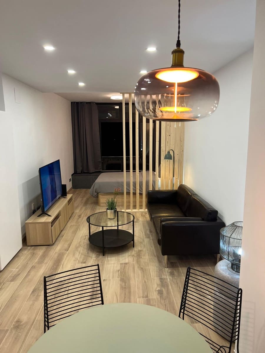 Apartment zu vermieten in Torremolinos - 950 € (Ref: 9196083)