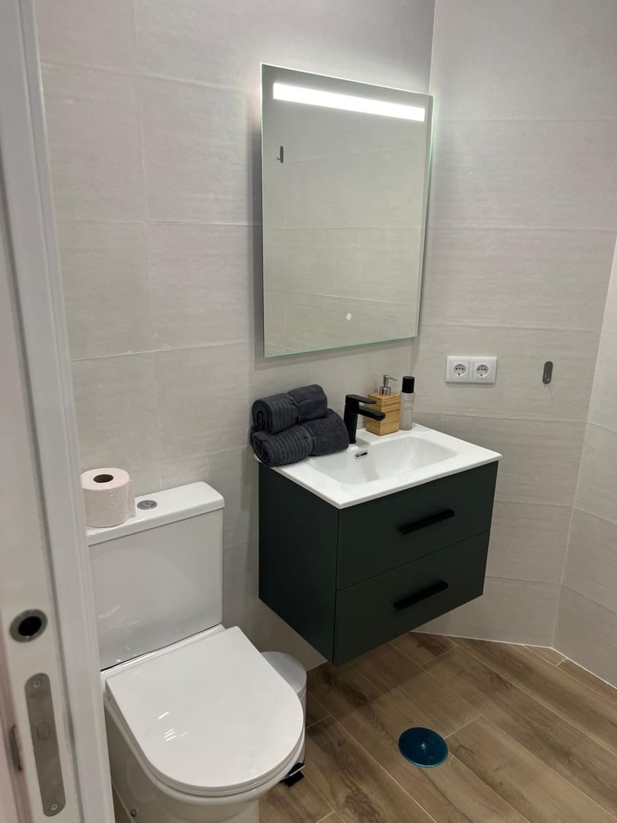 Apartment zu vermieten in Torremolinos - 950 € (Ref: 9196083)