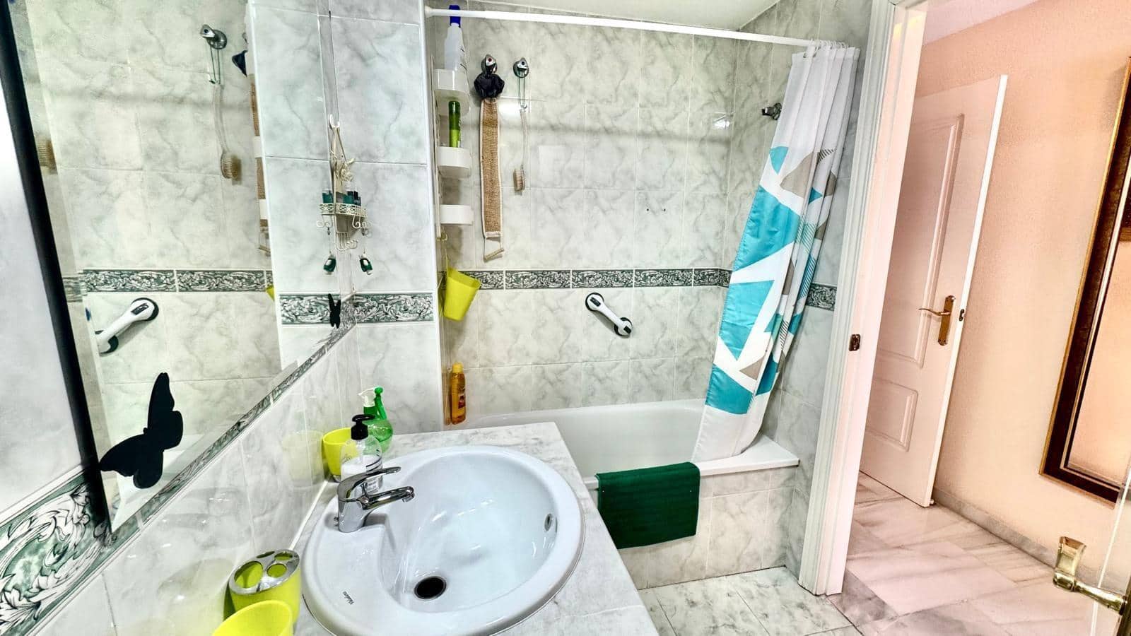 1 slaapkamer Appartement te huur in Torremolinos - € 1.200 (Ref: 9197895)