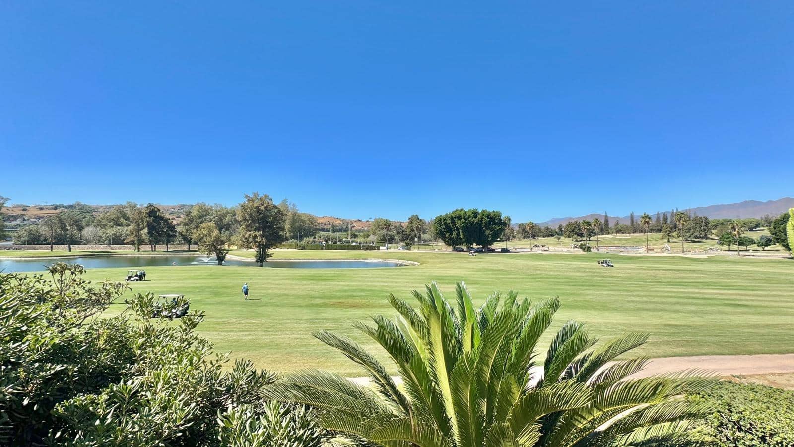2 soverom Rekkehus til salgs i Mijas Golf med svømmebasseng garasje - € 479 000 (Ref: 9228740)