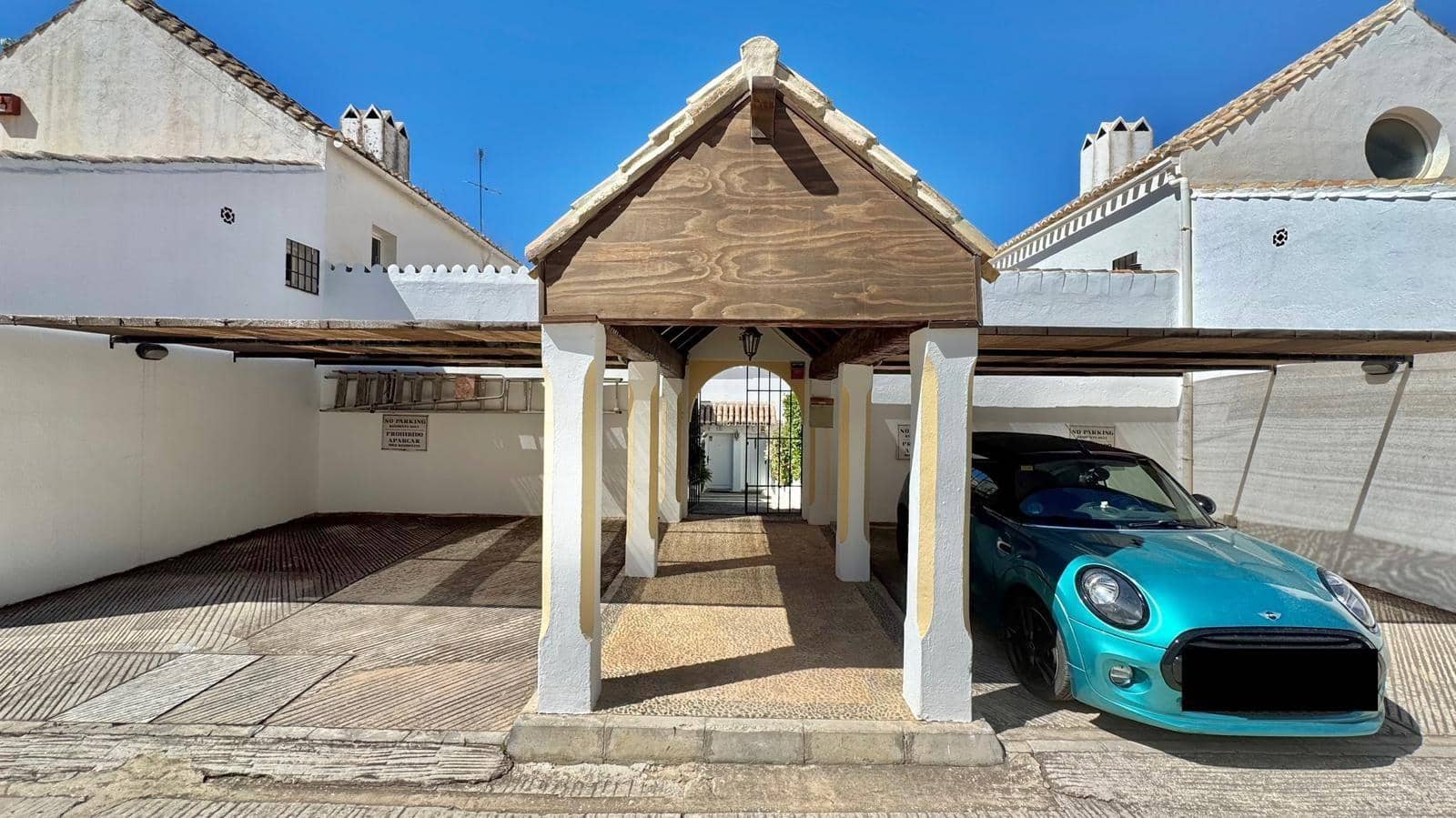 2 soverom Rekkehus til salgs i Mijas Golf med svømmebasseng garasje - € 479 000 (Ref: 9228740)