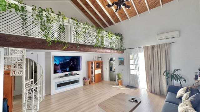 2 bedroom Terraced Villa for sale in Mijas Golf, Mijas with pool garage - € 479,000 (Ref: 9228740)