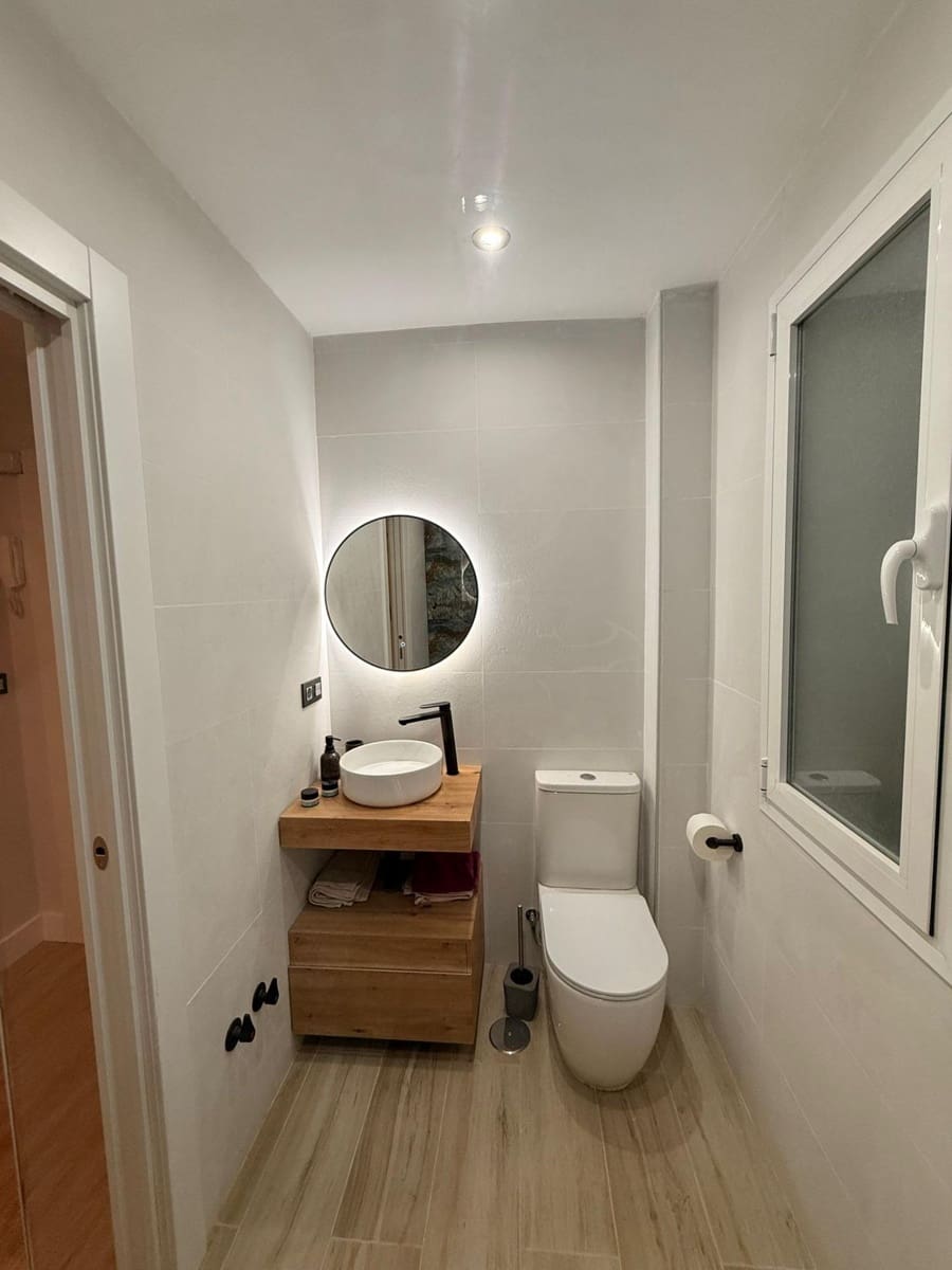 Apartamento de 2 habitaciones en Torremolinos en venta - 299.000 € (Ref: 9232779)