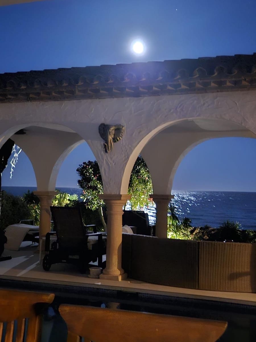 6 sypialnia Willa do wynajęcia w Marbella z basenem garażem - 30 000 € (Ref: 9236751)