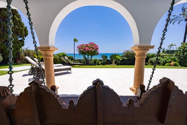 6 sypialnia Willa do wynajęcia w Marbella z basenem garażem - 30 000 € (Ref: 9236751)