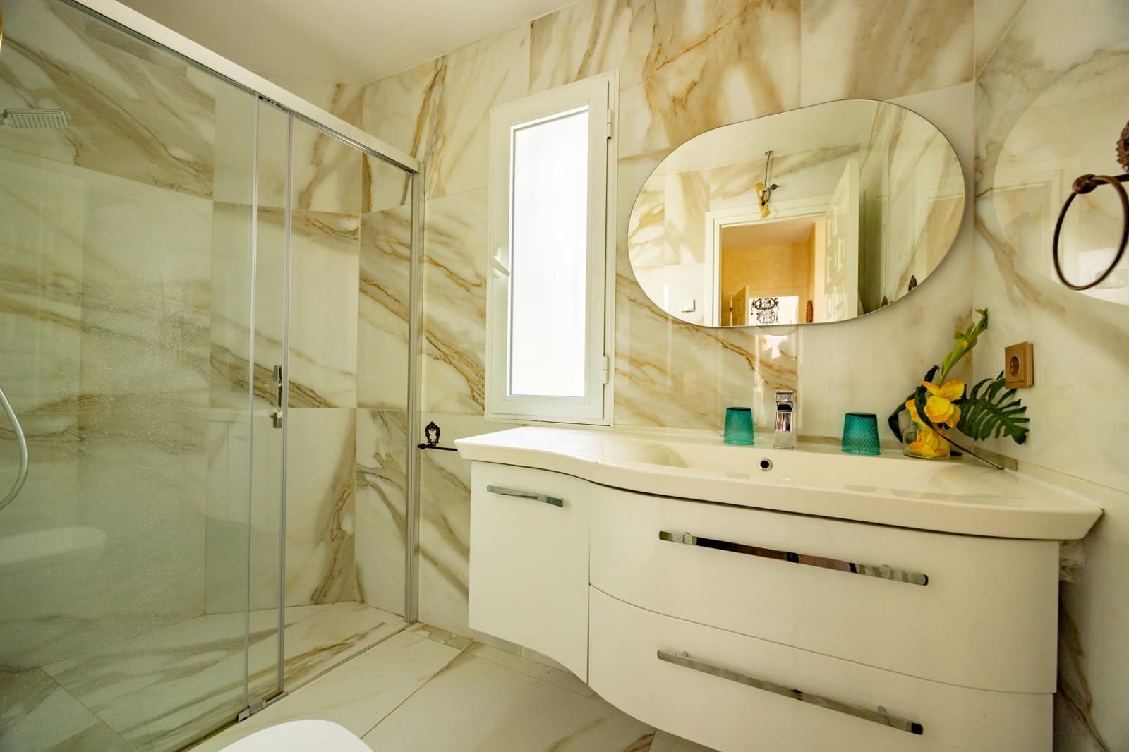 6 sypialnia Willa do wynajęcia w Marbella z basenem garażem - 30 000 € (Ref: 9236751)