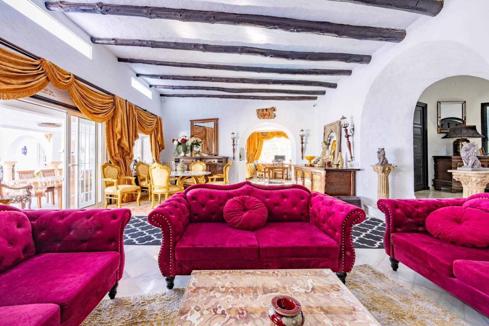 6 sypialnia Willa do wynajęcia w Marbella z basenem garażem - 30 000 € (Ref: 9236751)