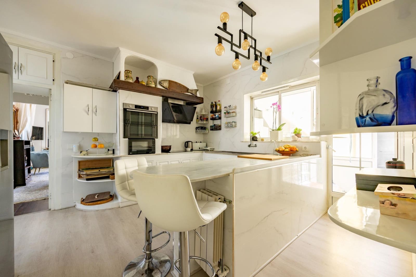 6 sypialnia Willa do wynajęcia w Marbella z basenem garażem - 30 000 € (Ref: 9236751)