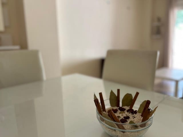 2 soverom Leilighet til salgs i Arroyo de la Miel, Benalmádena med svømmebasseng garasje - € 335 000 (Ref: 9243227)