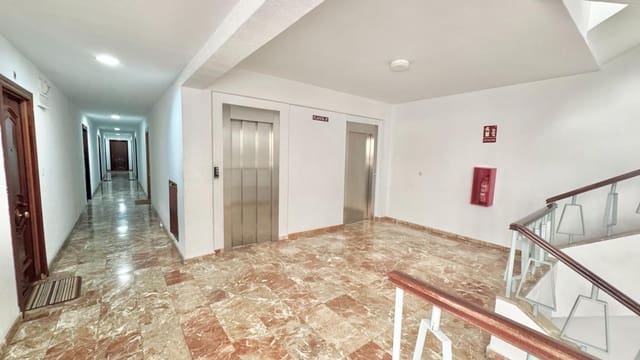 1 makuuhuone Huoneisto myytävänä paikassa Torremolinos - 198 000 € (Ref: 9285366)