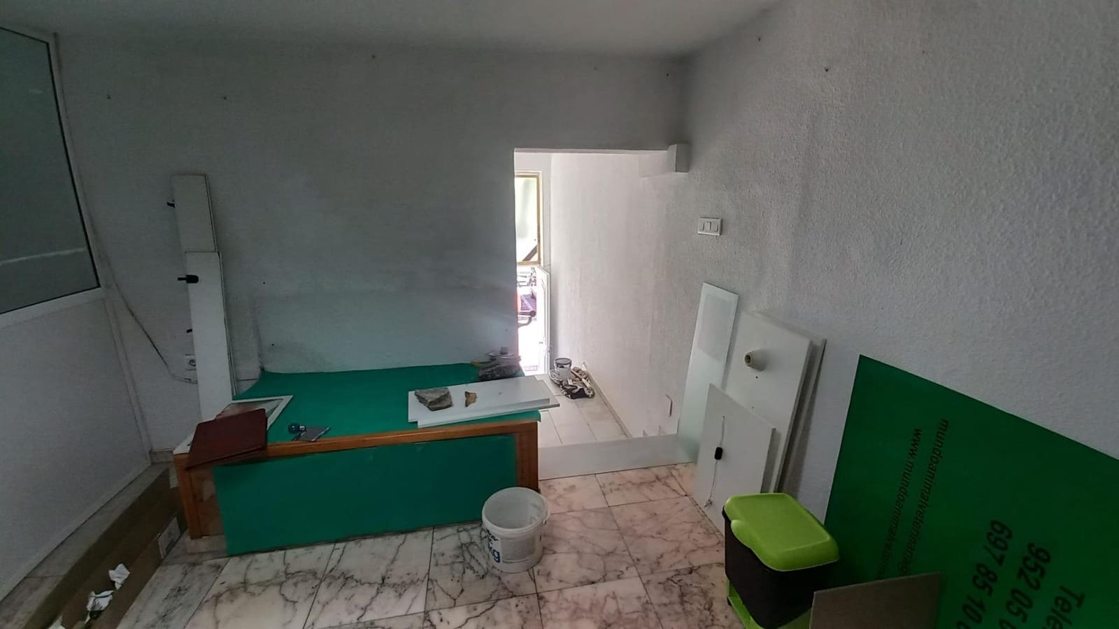 Kaupallinen vuokrattavana paikassa Torremolinos - 500 € (Ref: 9311080)