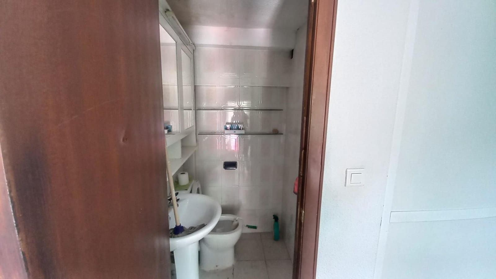 Kaupallinen vuokrattavana paikassa Torremolinos - 500 € (Ref: 9311080)