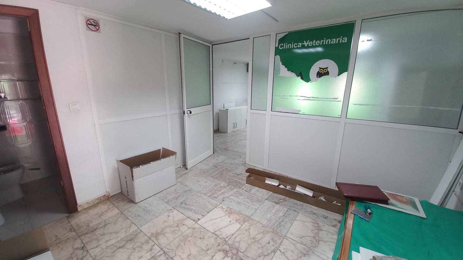 Kaupallinen vuokrattavana paikassa Torremolinos - 500 € (Ref: 9311080)