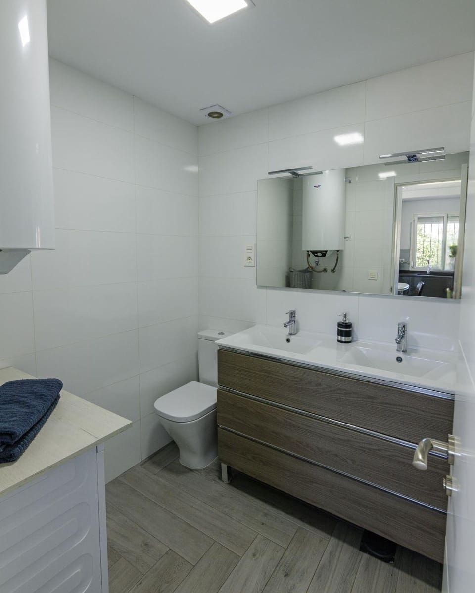 2 makuuhuone Asunto myytävänä paikassa Benalmadena Costa - 295 000 € (Ref: 9344961)