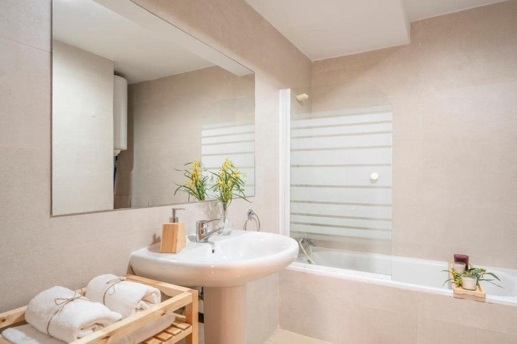 1 soverom Leilighet til salgs i Benalmadena med garasje - € 224 000 (Ref: 9353505)