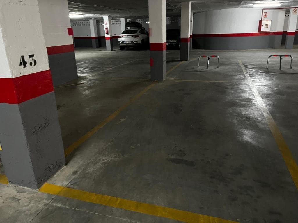 1 soverom Leilighet til salgs i Benalmadena med garasje - € 224 000 (Ref: 9353505)