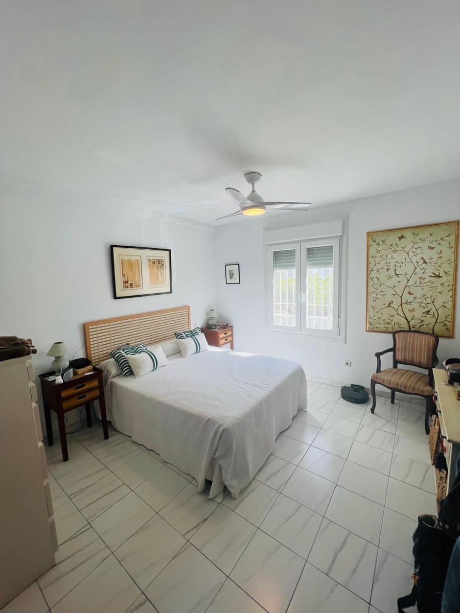 5 sypialnia Dom blizniak na sprzedaż w Torremolinos z garażem - 599 000 € (Ref: 9367384)